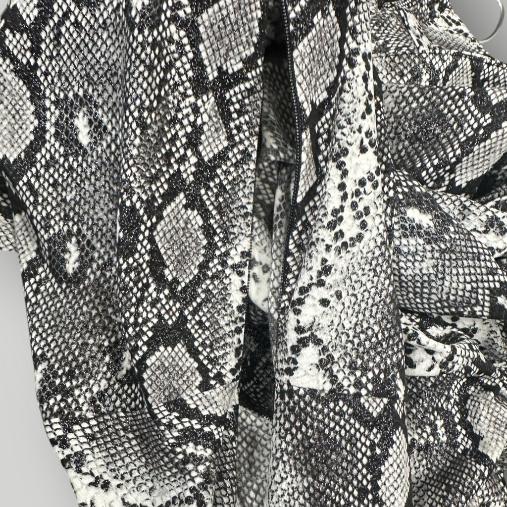 Michael Kors Matte Jersey Snake Print Point Collar V-Neck Front Twist $110 P/XL